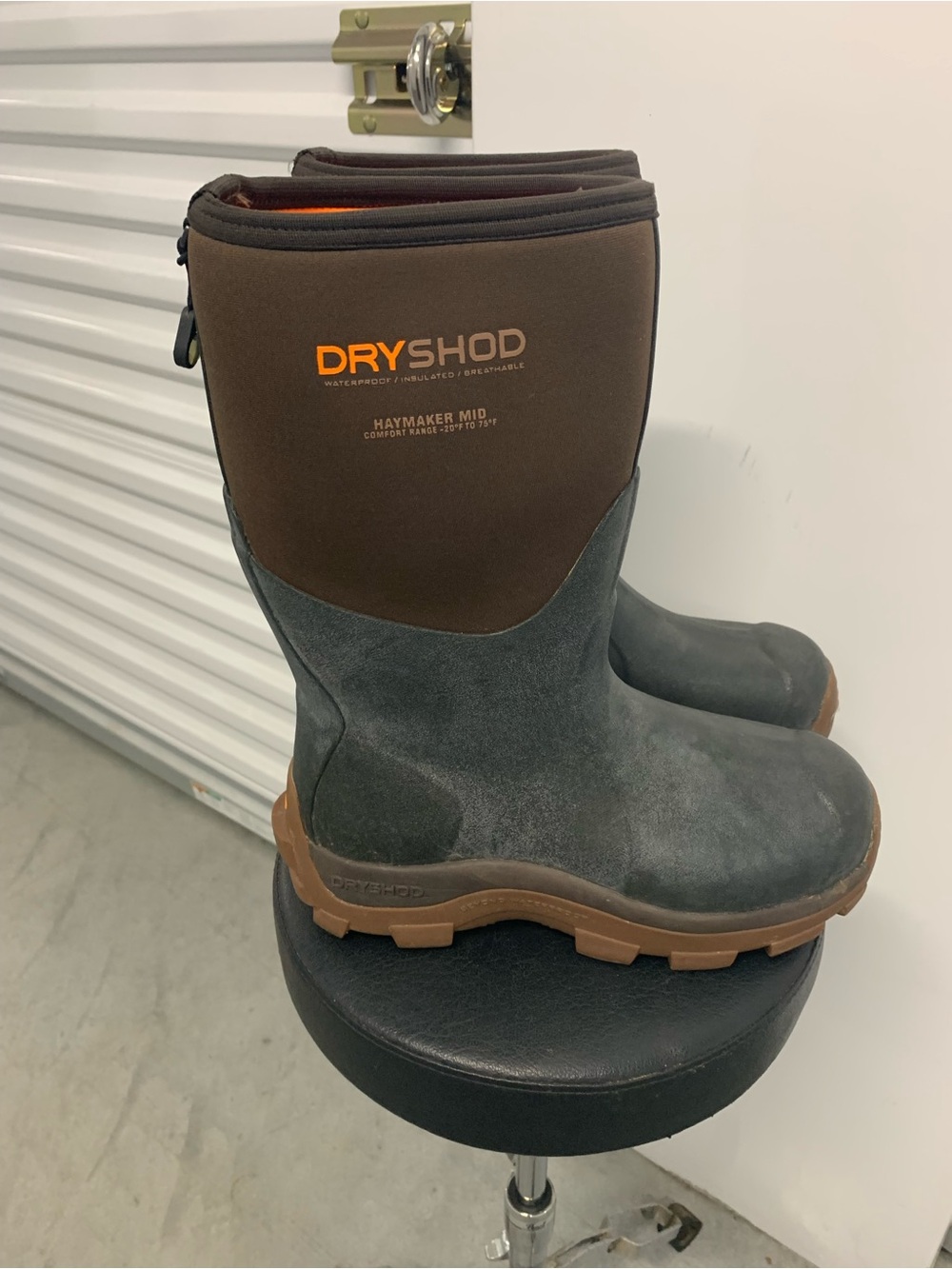 DryShod Haymaker Mid Waterproof Slip On Farm Boots Men’s 8/8.5 Worn Once